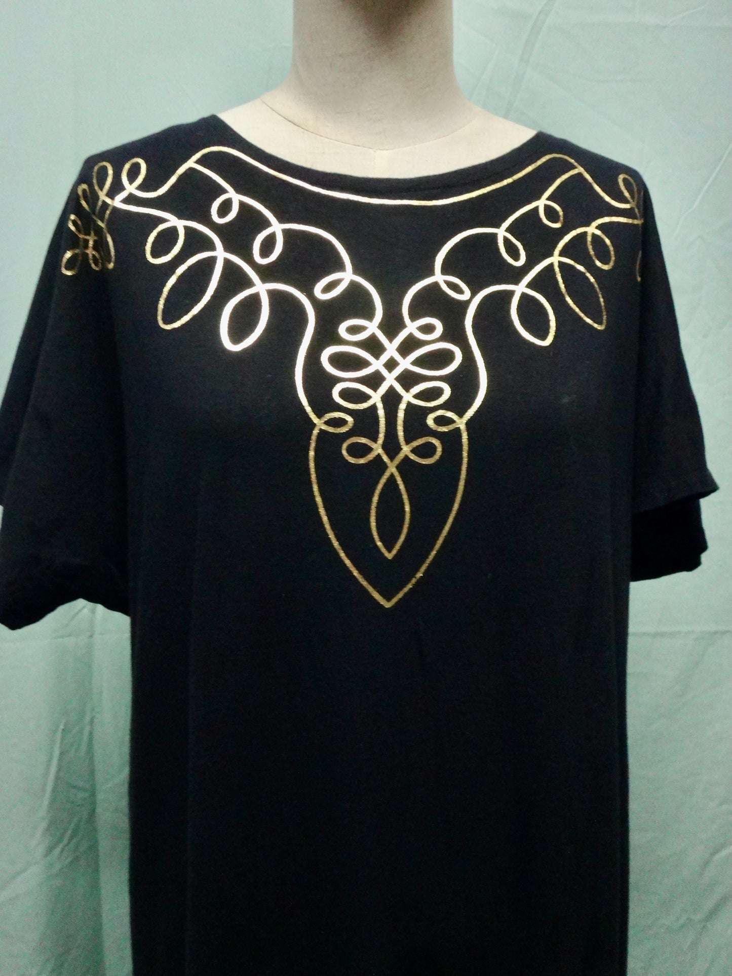 80s Batwing Gold and Black Foil Printed T-shirt Dress