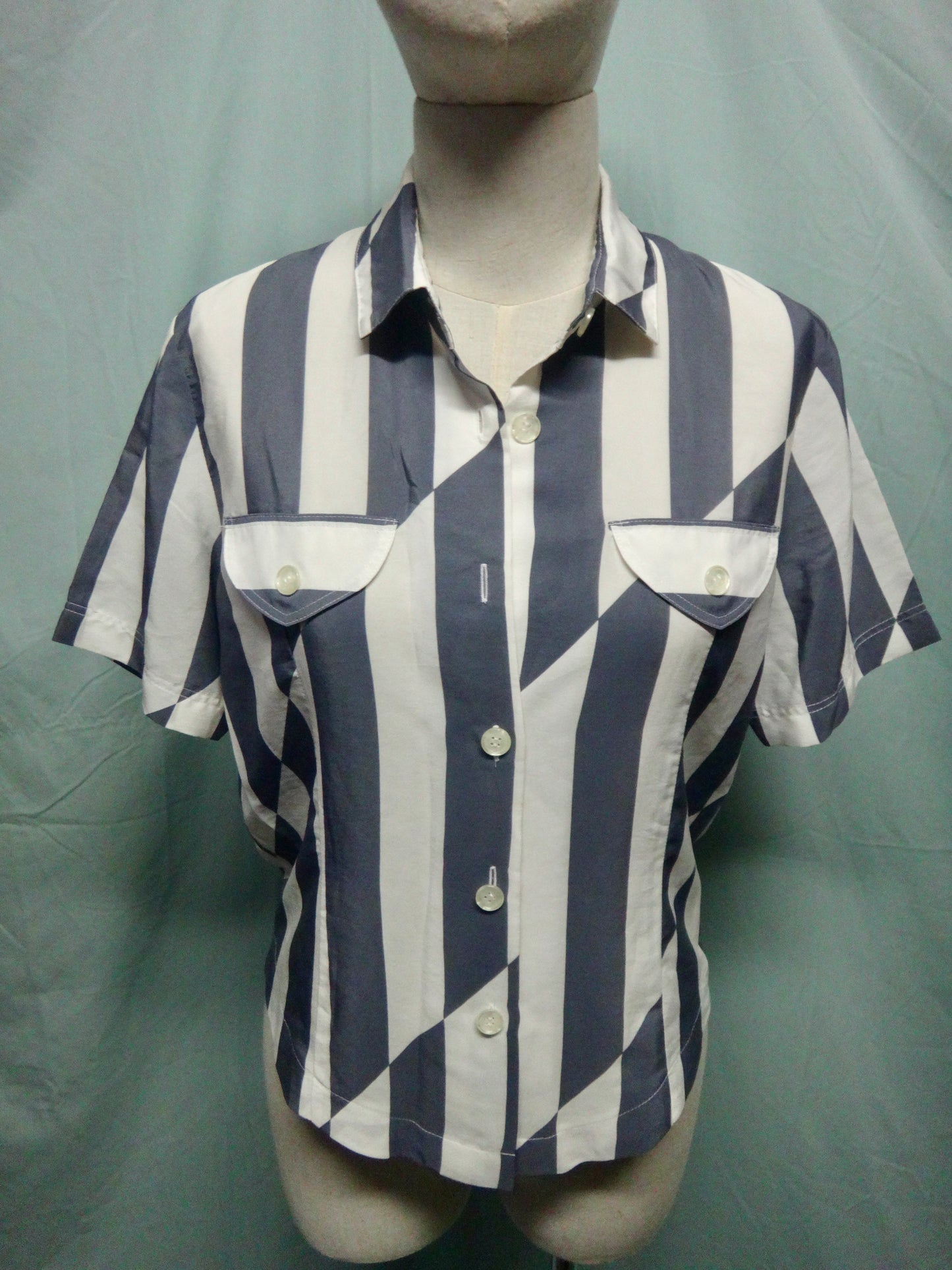 80s/90s Crop Shirt in Grey Chunky Stripe