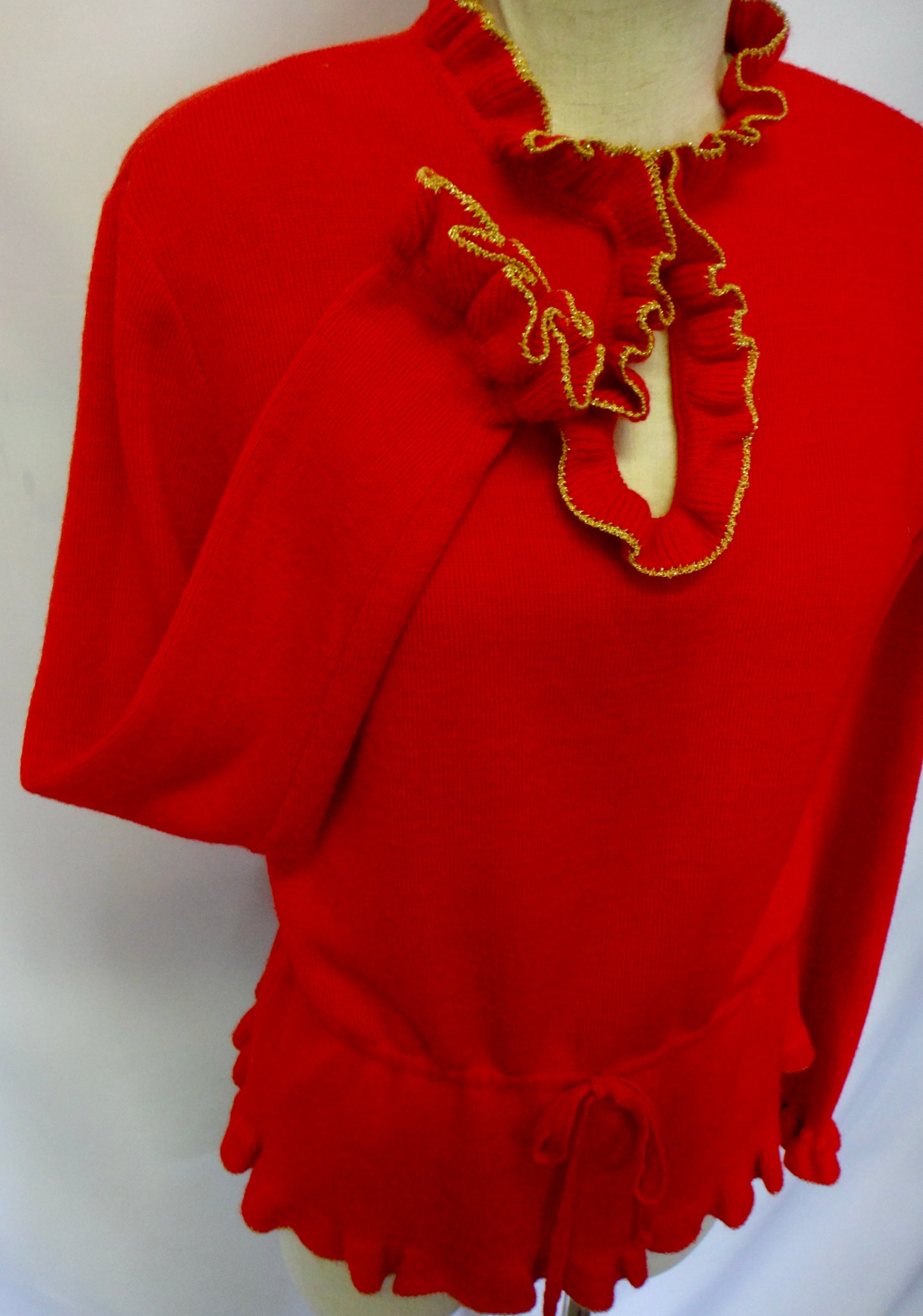 80s Frilled Keyhole Knit in Red and Gold