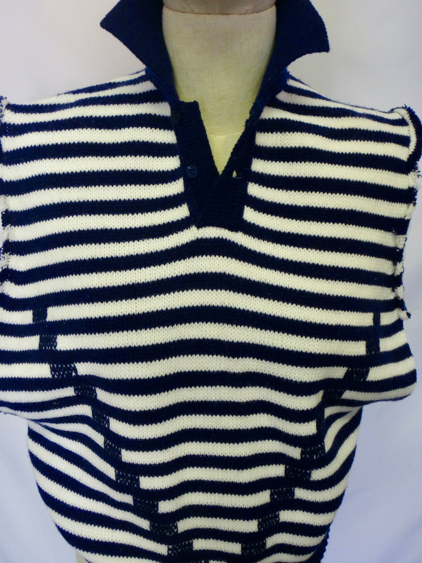 90s Striped Navy White Sleeveless Knit