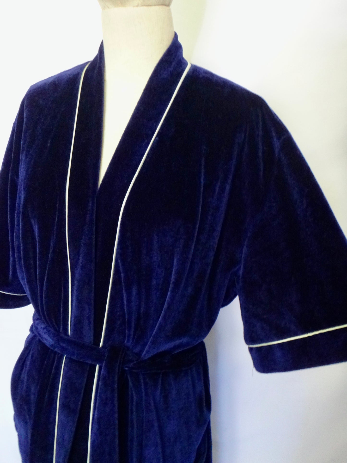 80s Midnight Blue Velvet Robe Jacket