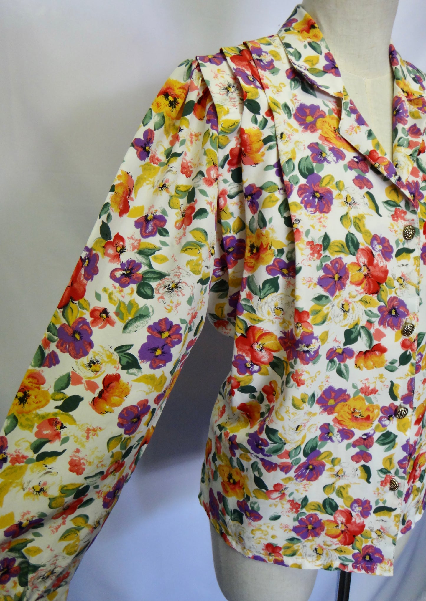 90s Floral Blouse with Gold Buttons