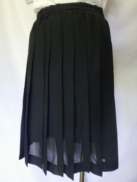 80s/90s Black Pleated Knee Length Skirt