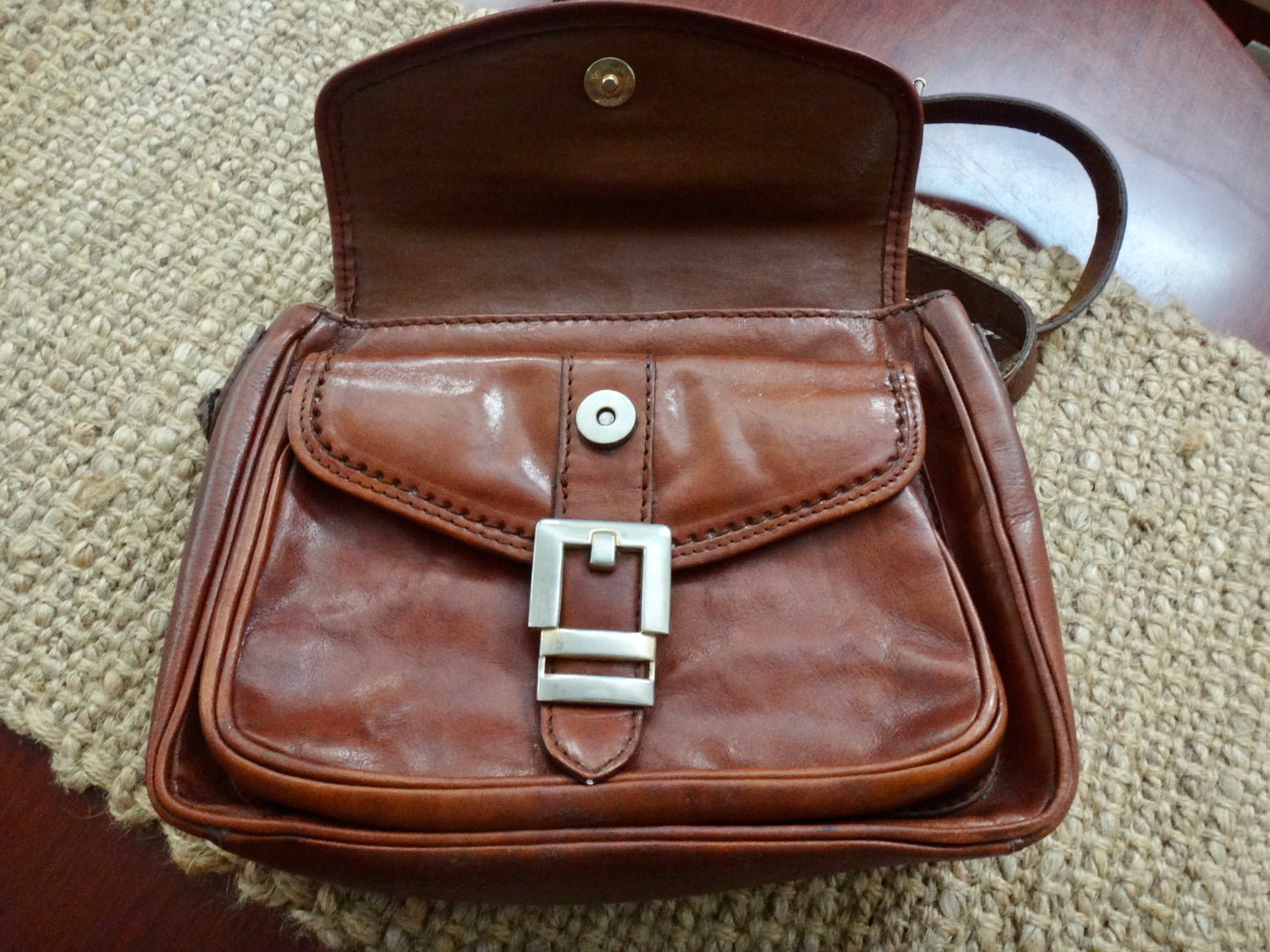 Vintage Leather Cross Body Bag in Tan