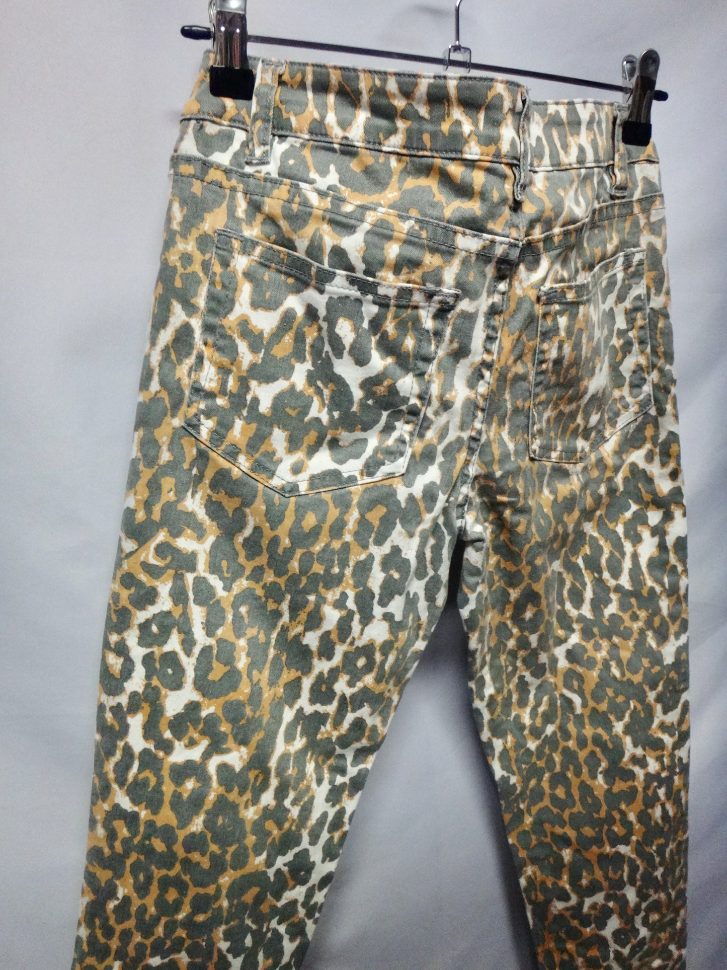 Tiger Print Ankle Grazer Jeggings Preloved