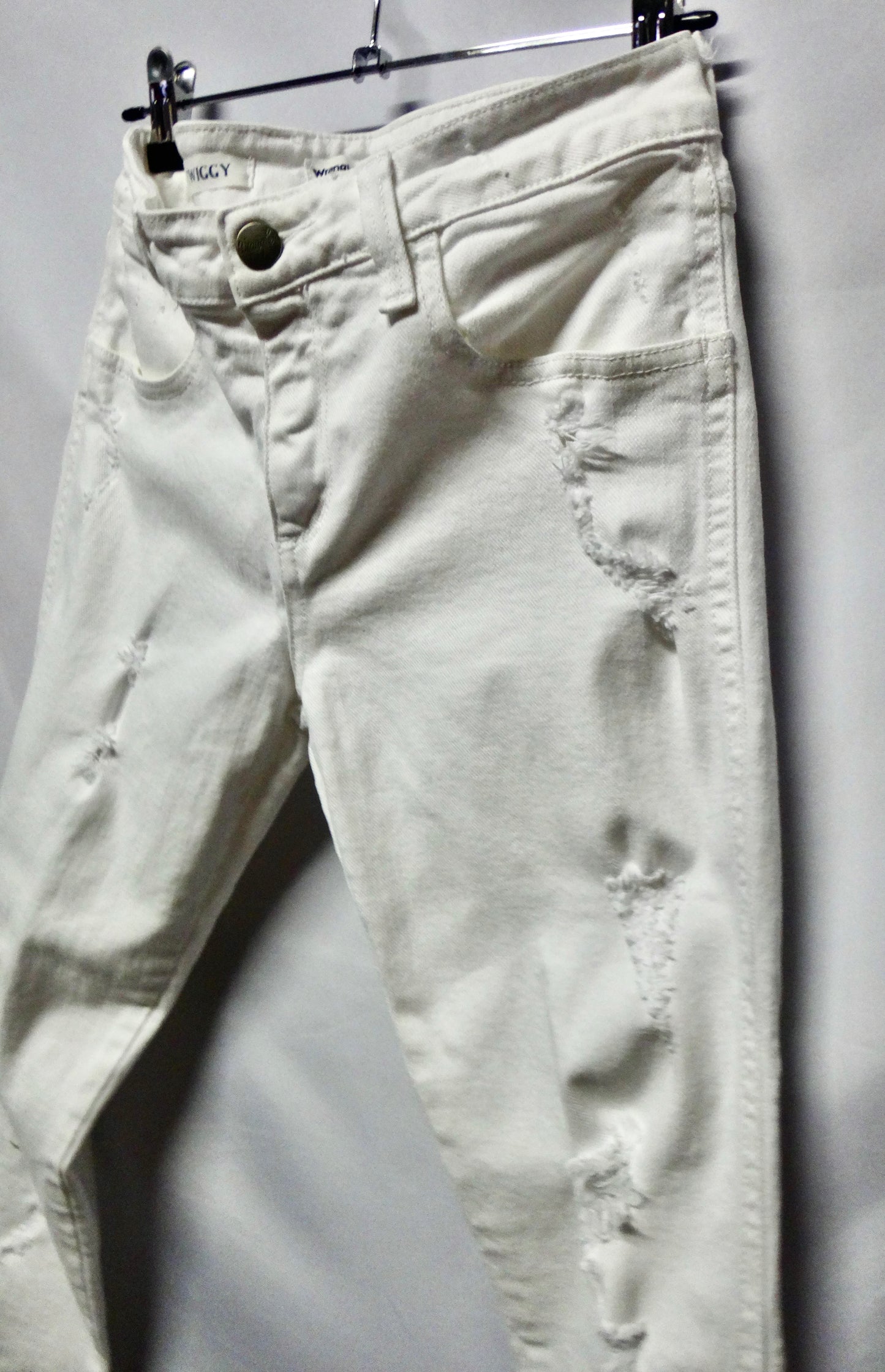 Preloved Wrangler "Twiggy" Skinny White Jeans