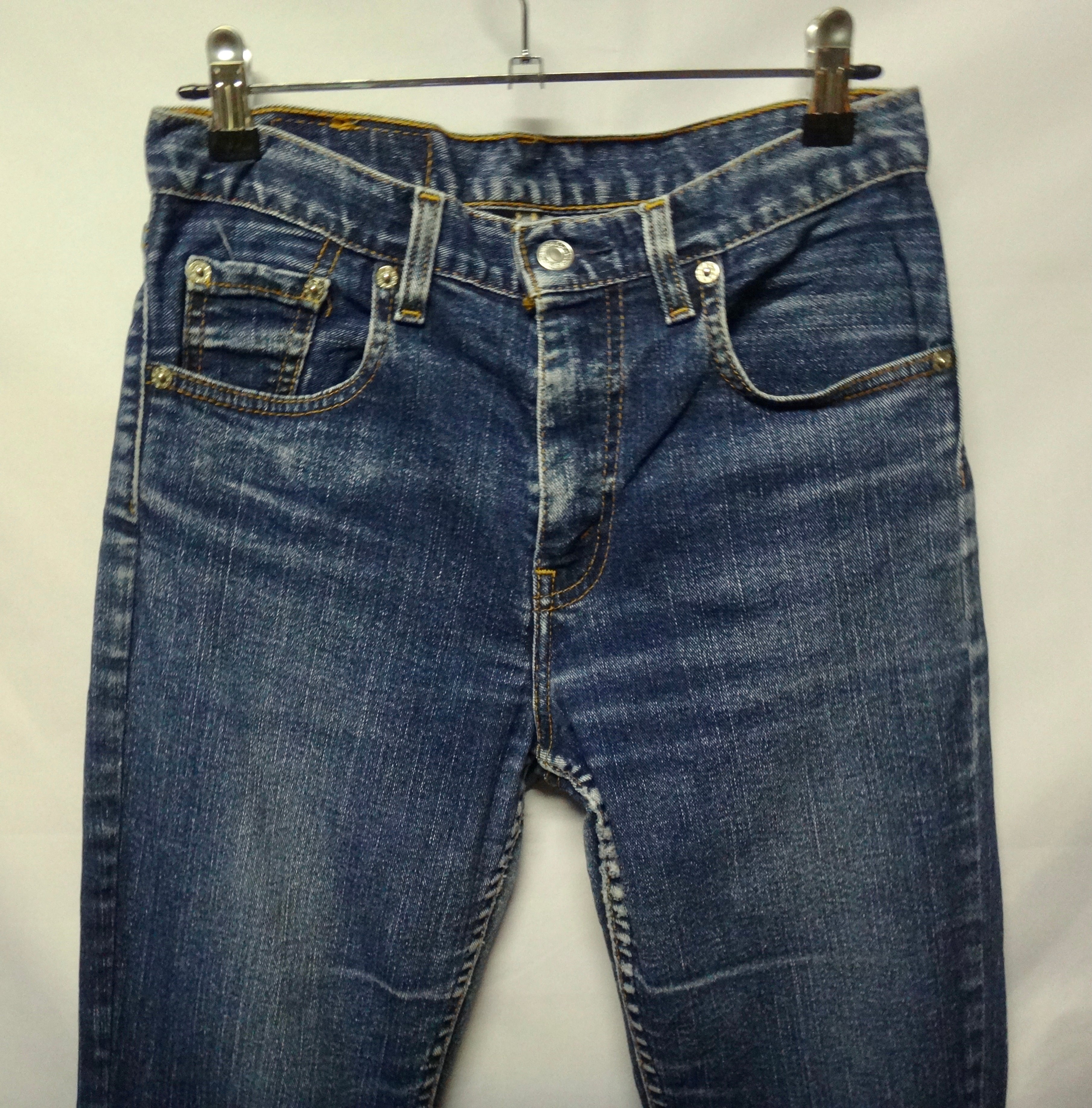 Levis 501 w27 on sale l32